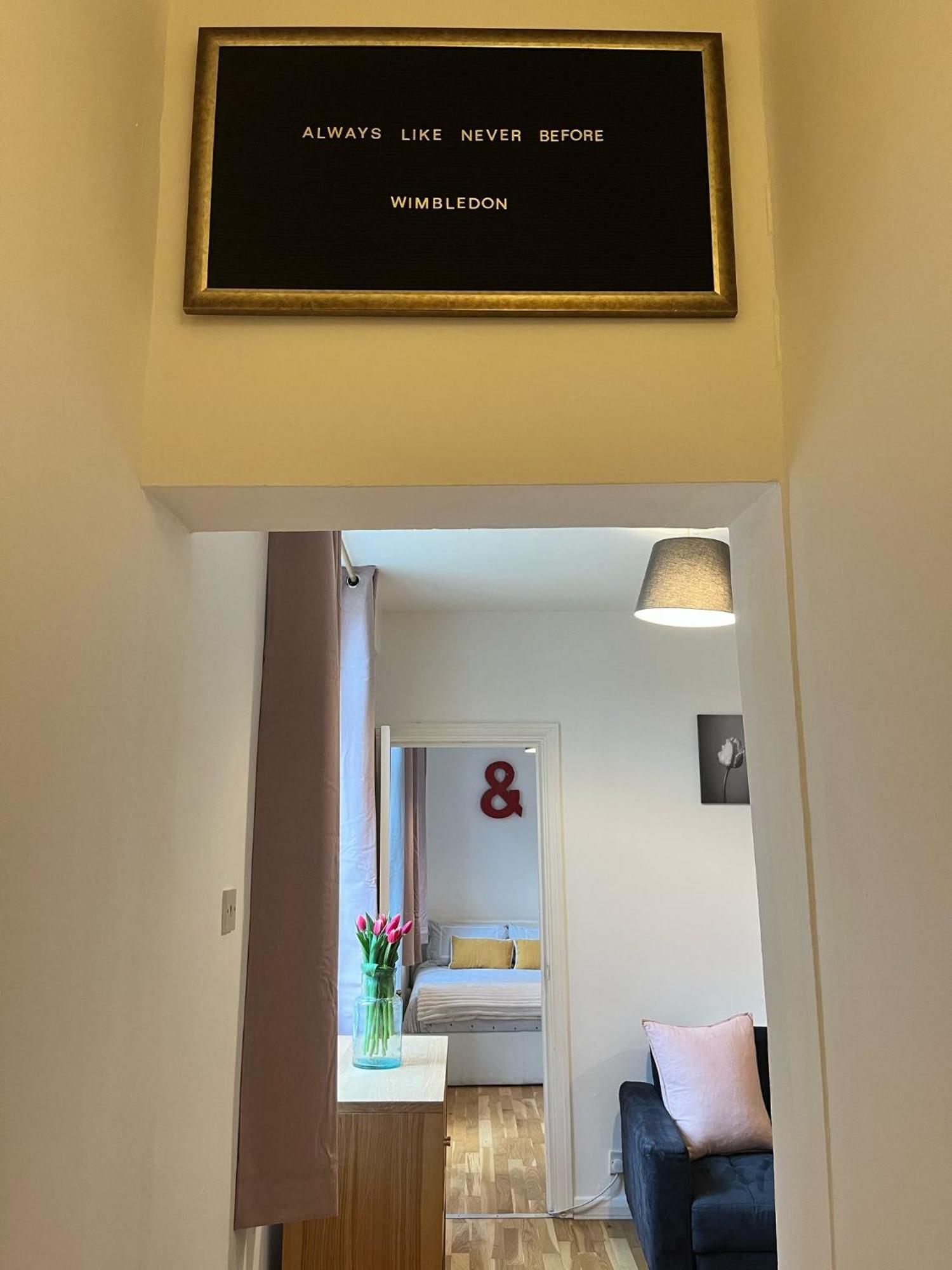 Charming 1-Bedroom Apartment Southfields, 런던 외부 사진